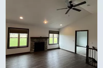 613 Hammen Court, Kaukauna, WI 54130 - Photo 5
