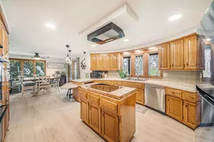 825 W Kimberly Ave, Kimberly, WI 54136 - Photo 9