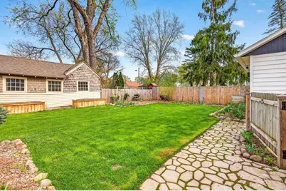 1229 Lawrence Street, Appleton, WI 54914 - Photo 35