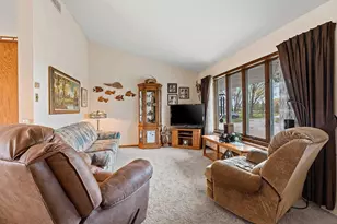 3434 Willow Rd, Green Bay, WI 54311 - Photo 9