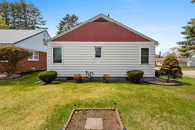316 E Stevens Street, Shawano, WI 54166 - Photo 3