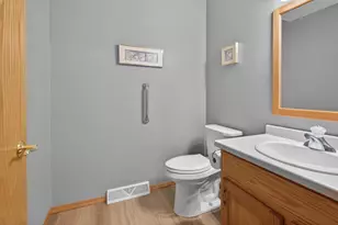 830 E River Dr, De Pere, WI 54115 - Photo 13