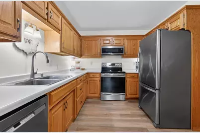 830 East River Drive #D, De Pere, WI 54115 - Photo 11