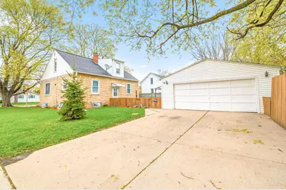 1149 9th Street, Green Bay, WI 54304 - Photo 3