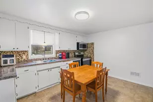 1149 9th St, Green Bay, WI 54304 - Photo 9