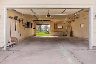 341 Rosalia St, Oshkosh, WI 54901 - Photo 17