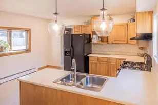 341 Rosalia St, Oshkosh, WI 54901 - Photo 5