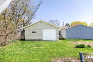 341 Rosalia St, Oshkosh, WI 54901 - Photo 15