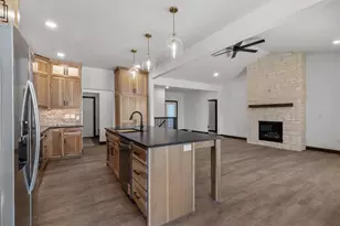 N9266 Homestead Ln, Appleton, WI 54915 - Photo 5