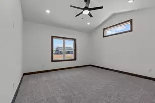 N9266 Homestead Ln, Appleton, WI 54915 - Photo 13
