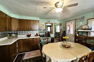 154 N Lincoln Ave, Fond du Lac, WI 54935 - Photo 3