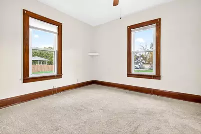 1068 Caroline Street, Green Bay, WI 54303 - Photo 13