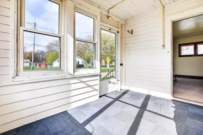 1068 Caroline Street, Green Bay, WI 54303 - Photo 3