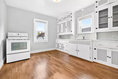 1068 Caroline Street, Green Bay, WI 54303 - Photo 9