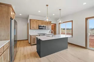 1825 Servant Way, Green Bay, WI 54311 - Photo 13