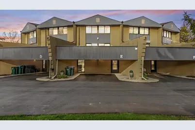 4545 W Pine Street #E, Appleton, WI 54914 - Photo 1