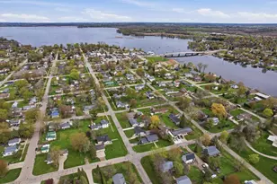 417 3rd St, Winneconne, WI 54986 - Photo 37