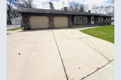 1760 Oakdale Avenue, Green Bay, WI 54302 - Photo 3