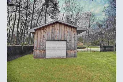 2360 Lincoln Street, Marinette, WI 54143 - Photo 59