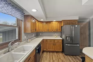 2360 Lincoln St, Marinette, WI 54143 - Photo 17