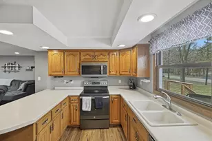 2360 Lincoln St, Marinette, WI 54143 - Photo 15