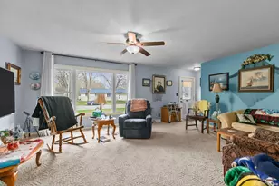 193 Robert St, Clintonville, WI 54929 - Photo 5