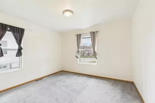 236 4th St, Menasha, WI 54952 - Photo 13