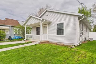 236 4th St, Menasha, WI 54952 - Photo 3