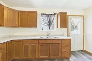 236 4th St, Menasha, WI 54952 - Photo 11