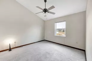 713 Edge Point Ct, De Pere, WI 54115 - Photo 17