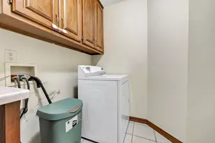 713 Edge Point Ct, De Pere, WI 54115 - Photo 17