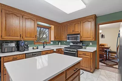 2655 Indian Hill Drive, Green Bay, WI 54313 - Photo 9