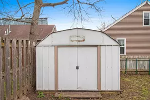 1609 Spring St, Appleton, WI 54914 - Photo 11