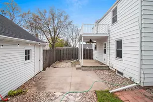 1609 Spring St, Appleton, WI 54914 - Photo 9