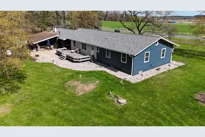 W8166 Belle Plaine Avenue, Shawano, WI 54166 - Photo 11