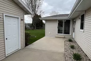 512 Jeffery St, Combined Locks, WI 54113 - Photo 15
