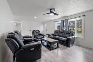 1540 Plaza Dr, Appleton, WI 54915 - Photo 5