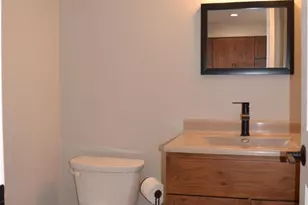 862 Castle Rd, Fond du Lac, WI 54935 - Photo 9