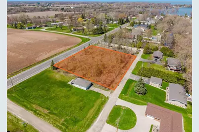Lee Harbor Lane, Oshkosh, WI 54902 - Photo 5