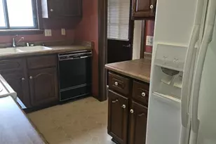 890 Bishop Ct, Fond du Lac, WI 54935 - Photo 5