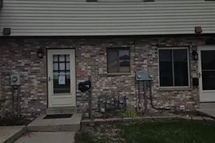 890 Bishop Ct, Fond du Lac, WI 54935 - Photo 1