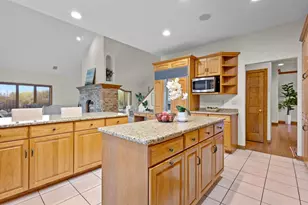 W7828 Hillview Rd, Hortonville, WI 54944 - Photo 11