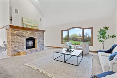 W7828 Hillview Road, Hortonville, WI 54944 - Photo 7