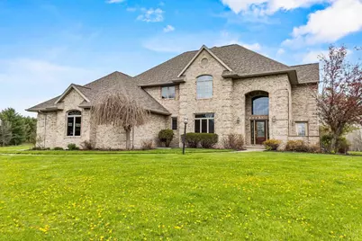 W7828 Hillview Road, Hortonville, WI 54944 - Photo 1