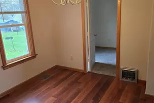 1132 Madison Ave, Marinette, WI 54143 - Photo 9