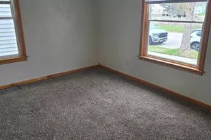 1132 Madison Ave, Marinette, WI 54143 - Photo 11