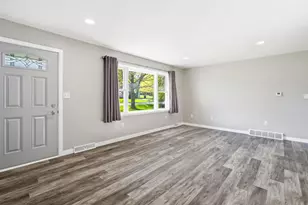 N6738 Irene Dr, Fond du Lac, WI 54937 - Photo 5