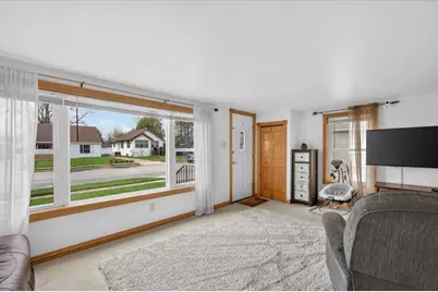 517 Abrams Street, Green Bay, WI 54302 - Photo 5
