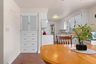 914 Rasmussen Pl, Green Bay, WI 54304 - Photo 9