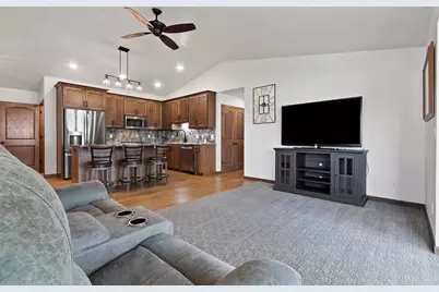1642 Balsam Court, Shawano, WI 54166 - Photo 7